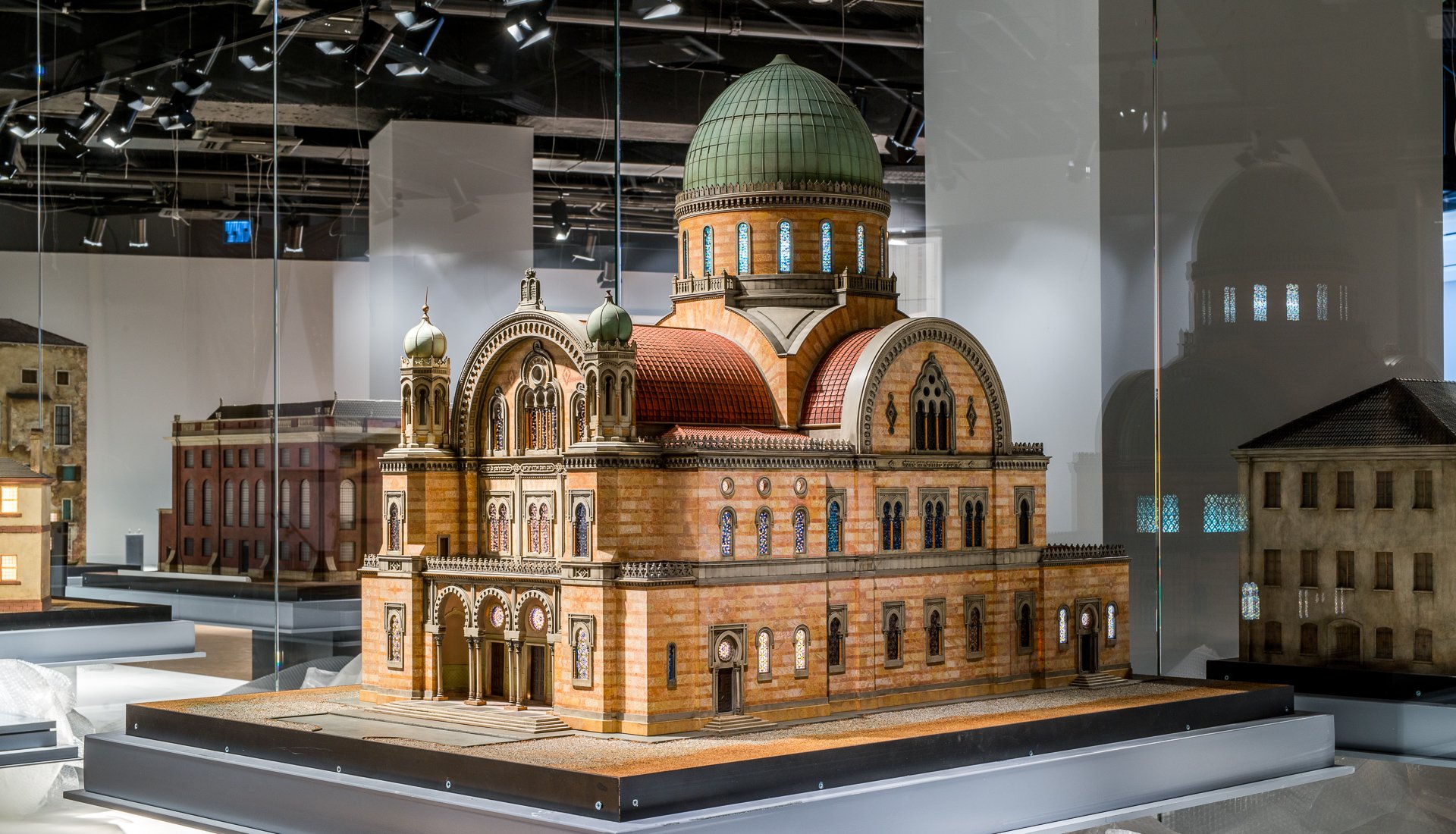 A model of the synagogue in Florence, Italy. ANU – Museum of the Jewish People, The Synagogue Hall